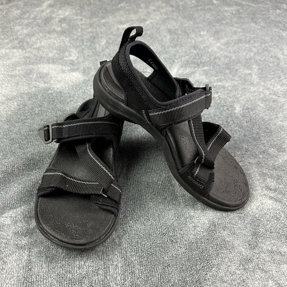 SOLE Navigate women’s hiking outdoors sandals size 7.5 like new condition